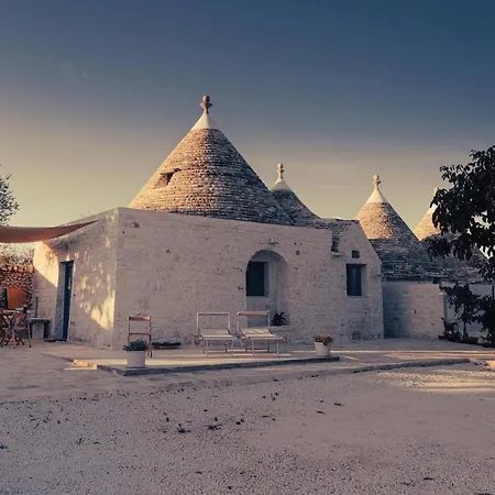 Holiday home Trullo Il Cantagallo Locorotondo